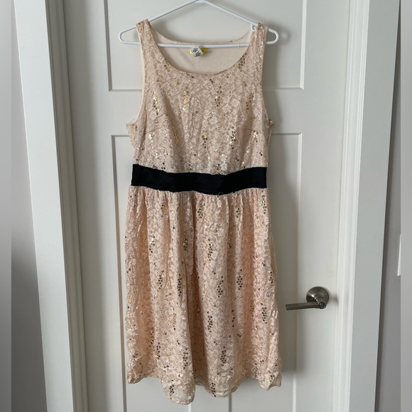 ModCloth Cream Lace Gold Sequined Dress - Picture 1 of 5